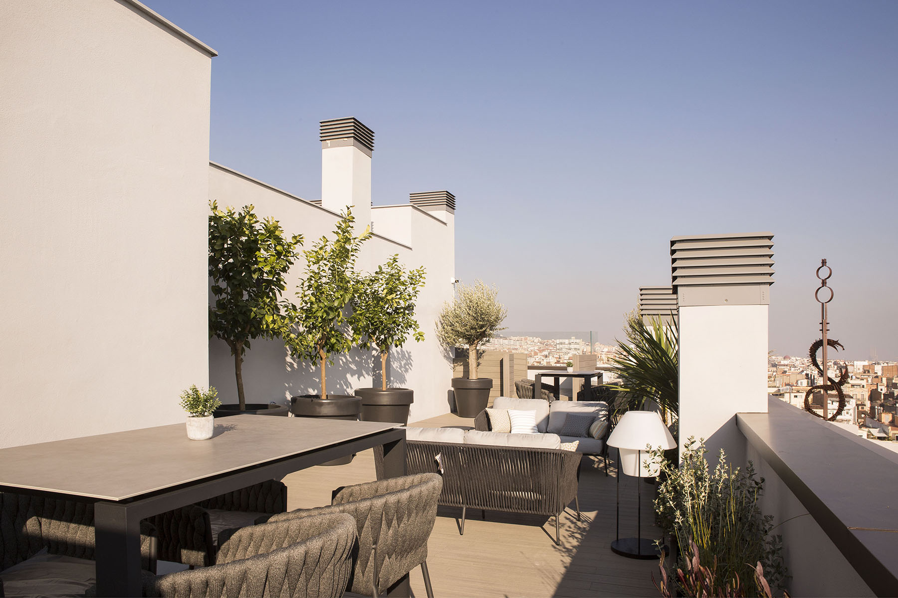 Rooftop con infinity pool
